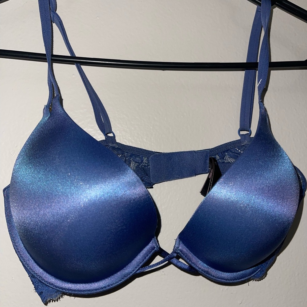 Victoria’s Secret Bombshell bra